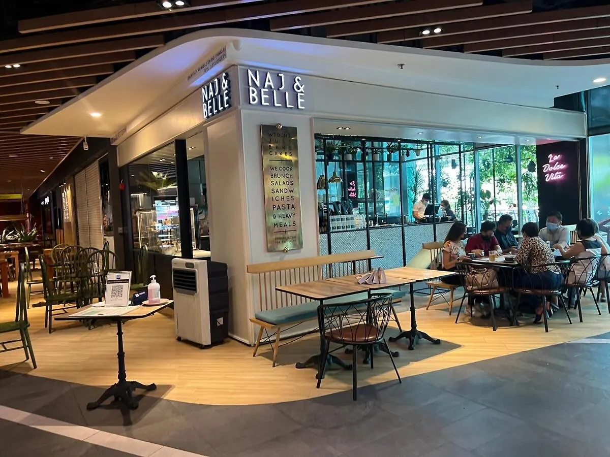 Ss15 Courtyard Subang Jaya Sunway Muji Designer Studio Netflix 100M To Lrt #18 Malaysia